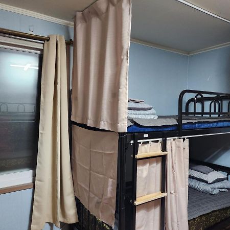 Birdsnest Hostel Hongdae Foreigner Only โซล ภายนอก รูปภาพ