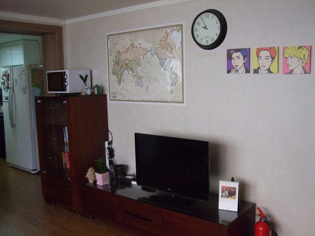 Birdsnest Hostel Hongdae Foreigner Only โซล ภายนอก รูปภาพ