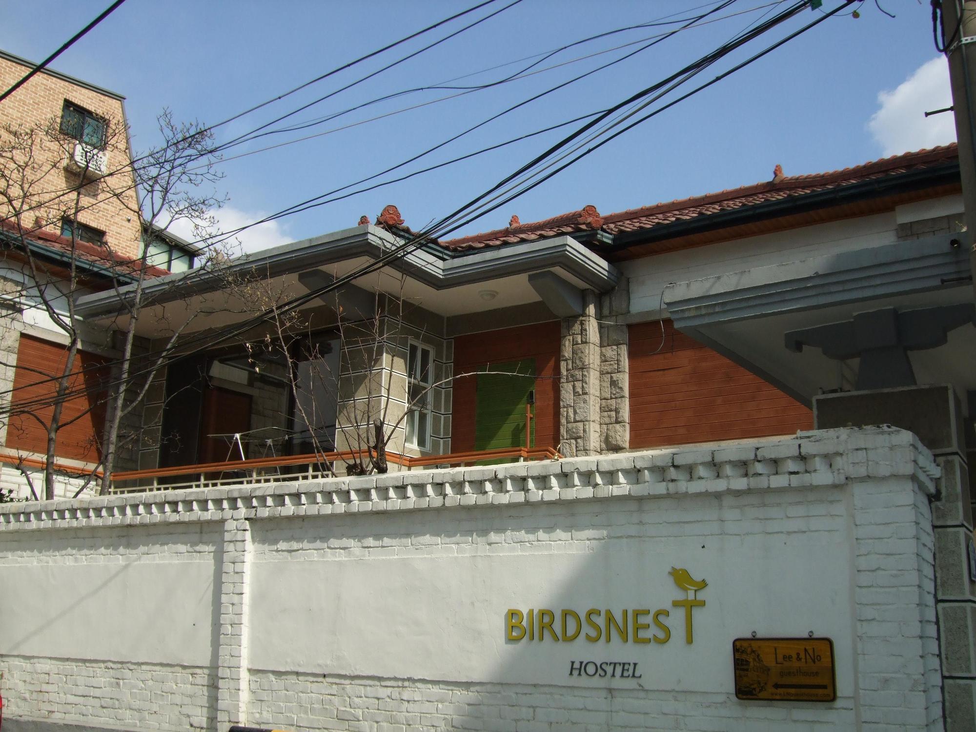 Birdsnest Hostel Hongdae Foreigner Only โซล ภายนอก รูปภาพ