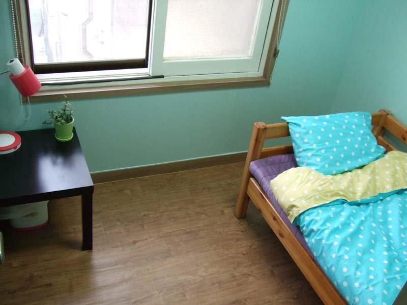 Birdsnest Hostel Hongdae Foreigner Only โซล ภายนอก รูปภาพ