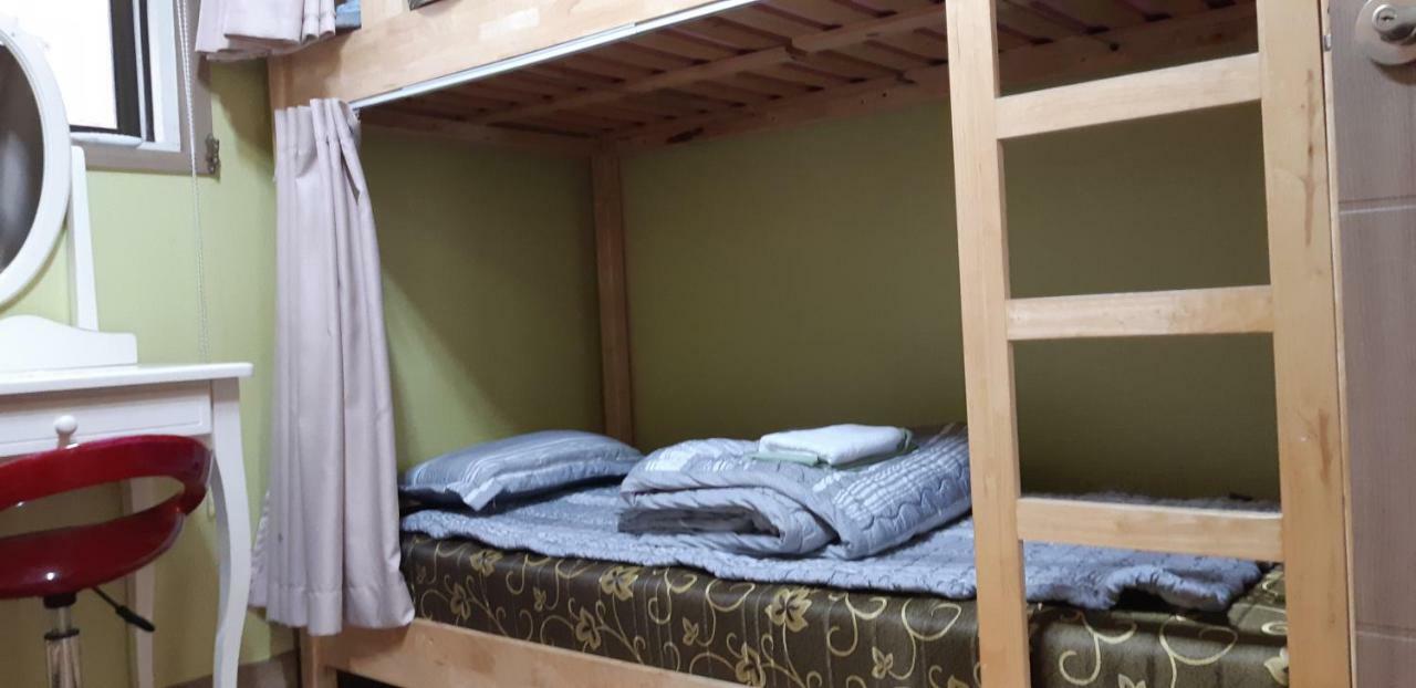 Birdsnest Hostel Hongdae Foreigner Only โซล ภายนอก รูปภาพ