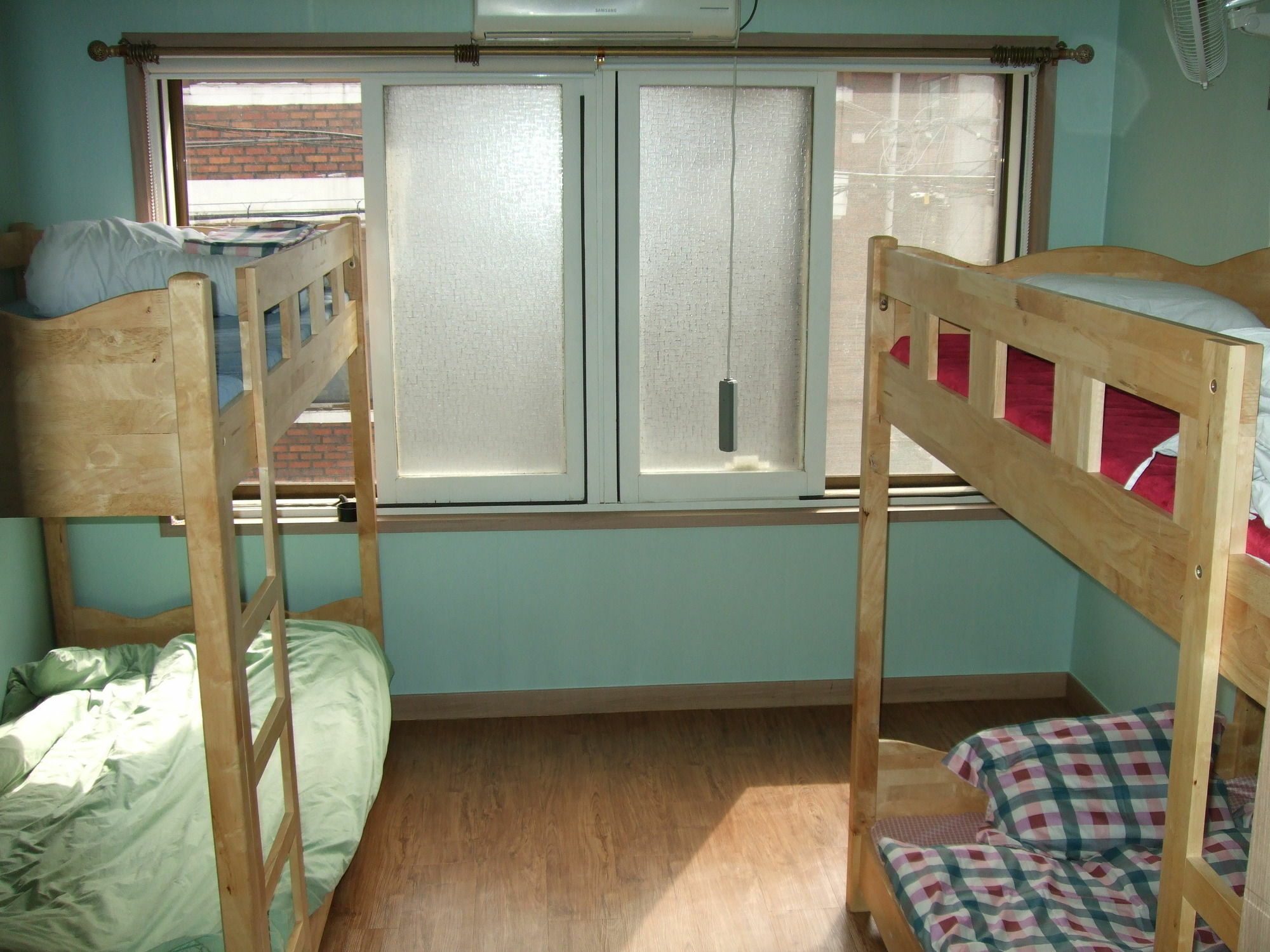 Birdsnest Hostel Hongdae Foreigner Only โซล ภายนอก รูปภาพ